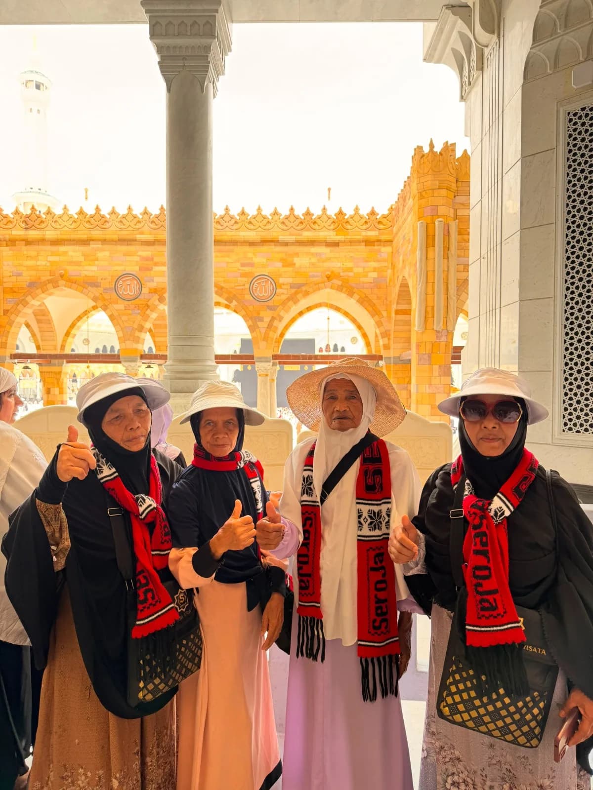 Dokumentasi perjalanan jamaah Seroja Era Wisata 18